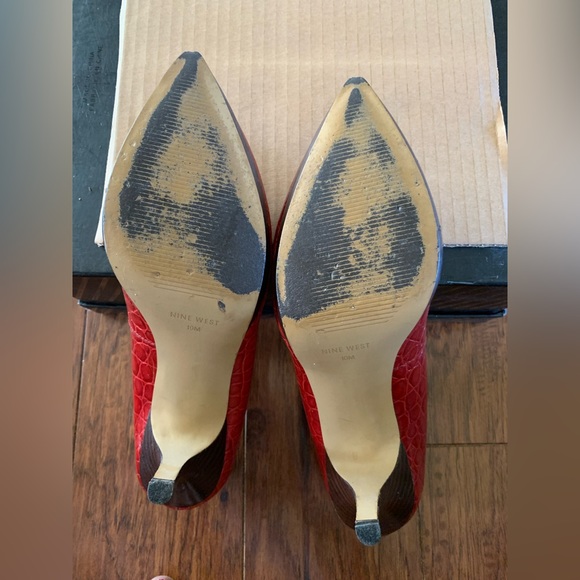 Nine west used heels in red size 10M - Picture 4 of 6
